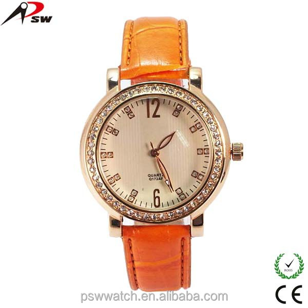 Aliexpress hot selling love diamond leather strap vintage women bracelet watch