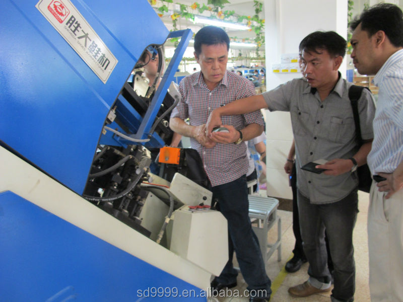 中国sd-798自動爪- タイプ油圧オイルのつま先の最後の爪9工業用靴のマシン問屋・仕入れ・卸・卸売り