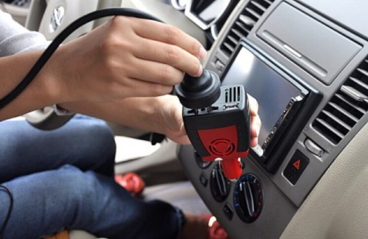 Wのdc150w230vdc12vへのac車の電源インバータ電源アダプタ自動充電器iphone/ipod/htc/サムスン充電器仕入れ・メーカー・工場
