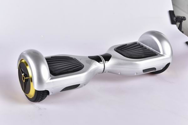 2015非常に熱い新製品両輪スクーター6.5インチタイヤ仕入れ・メーカー・工場