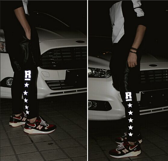 elastic reflective logo