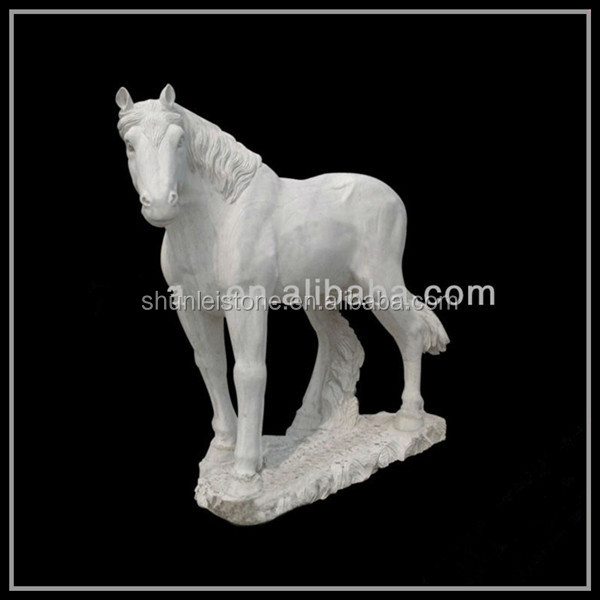 ESCULTURA EM MÁRMORE MACIÇO DE CABEÇA DE CAVALO - HTAG EXCLUSIVE