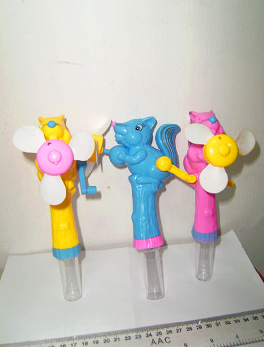 Newest style Shake whistle Boonie Bears toy with candy