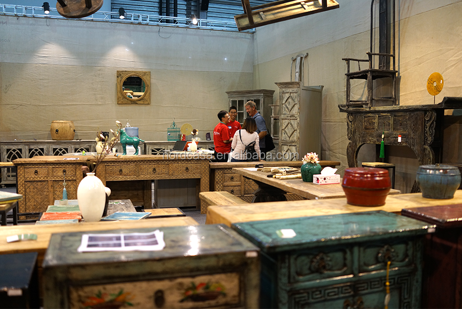 reproduction antiques china cabinets