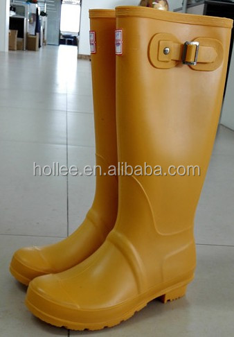 HOLLEE RAIN BOOT SAMPLE (1).jpg