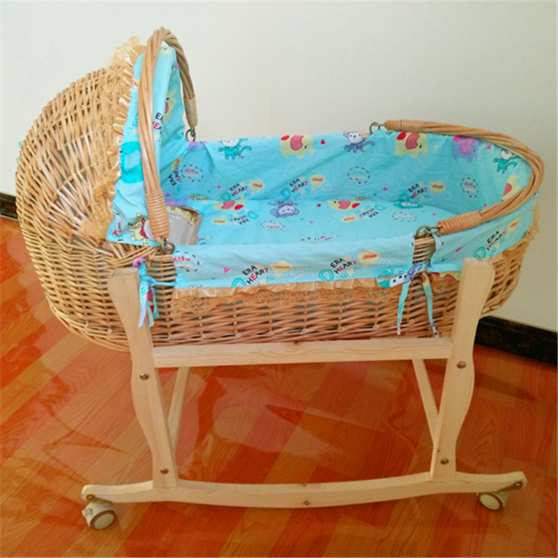 4 Wheels Wood Beds Baby Rocking Bed With Wheels For Baby Sleep In