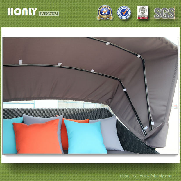 Outdoor furniture daybed garden rattan daybed with canopy