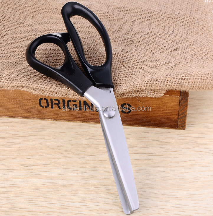 Pinking scissors) for cutting fabric.png