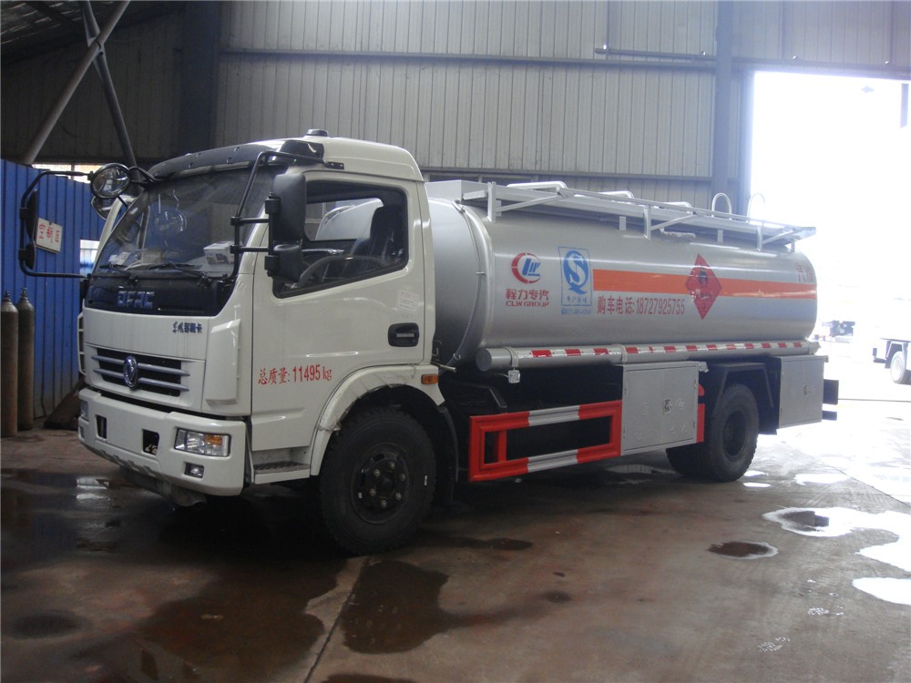 China Good Quality 1000 Gallon Cheapest Dongfeng Mini Fuel Tanker For Sale In The Philippines