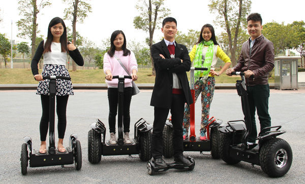 新たに到着した電動戦車x2販売のための仕入れ・メーカー・工場