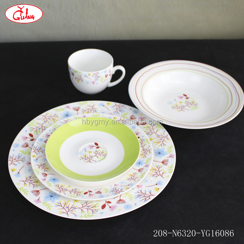 Wholesale Turkish Dinnerware Set Porcelain With Carmine Red Flower