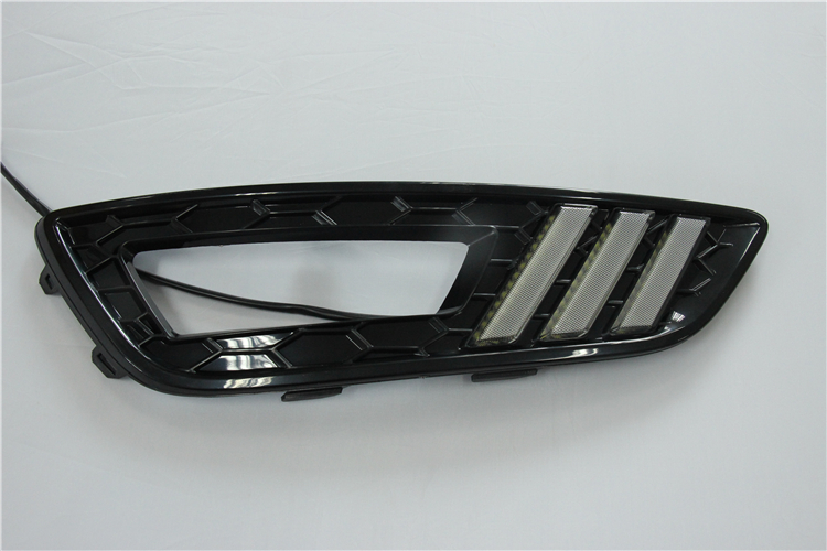 MCL266B Ford New Focus (2015-2016) 1.JPG