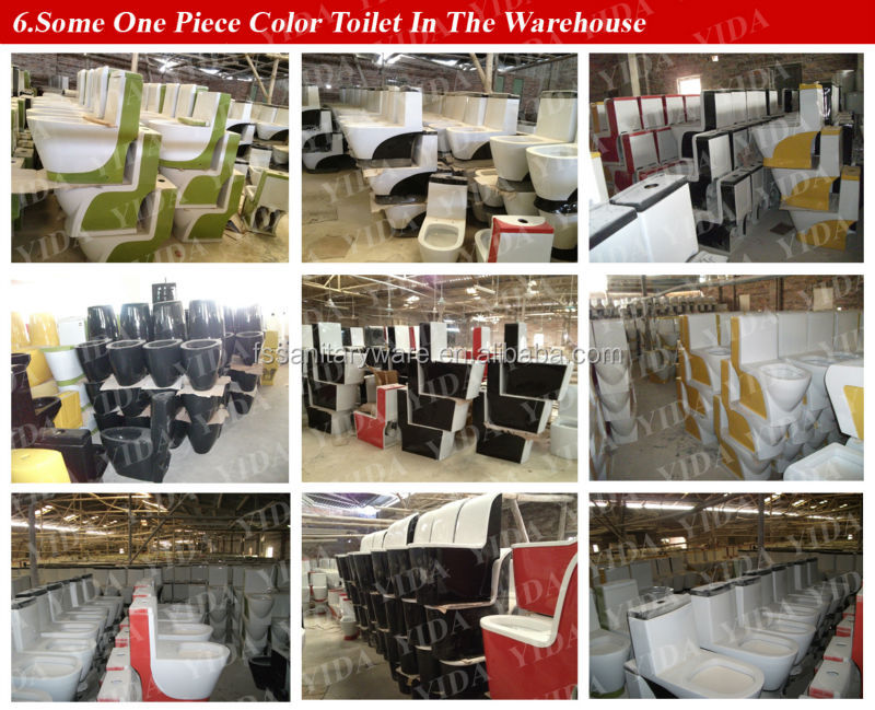 Some one piece color toilet in the warehouse.jpg