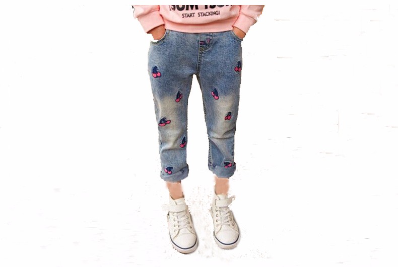 子供服の女の子デニムジーンズに刺繍デザインジーンズパンツ用子供仕入れ・メーカー・工場