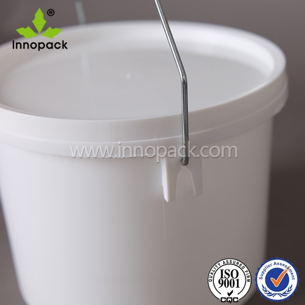 metal handle 2.5l paint bucket small