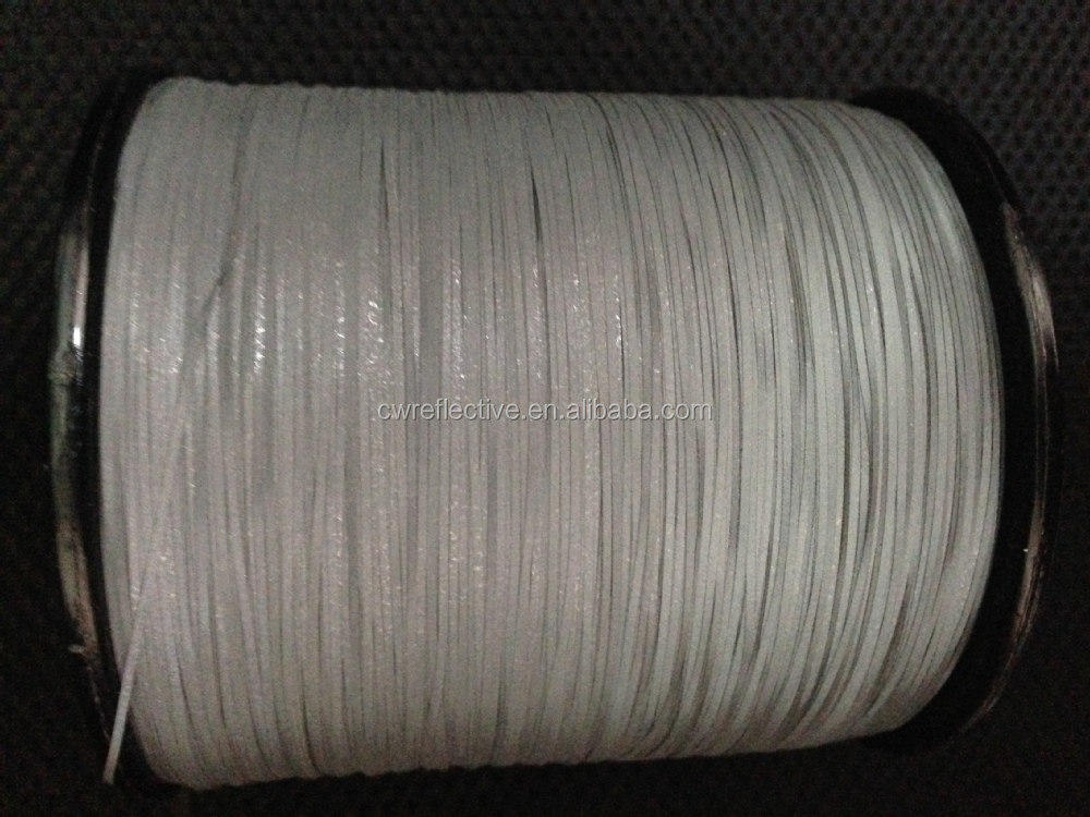 2015 hot sell luminescent reflective thread for cloth and trousers.JPG
