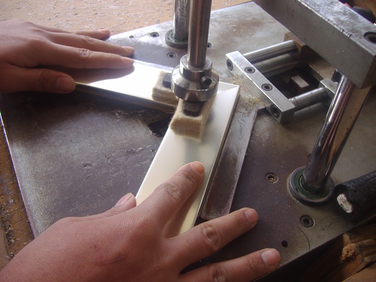 Adjustable Pneumatic Picture Frame Assembly Machine Tool Buy Homemade Machine Tools,Picture