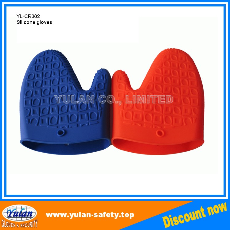CR302 Silicone gloves