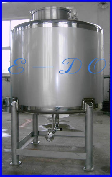 1000 gallon tote tank