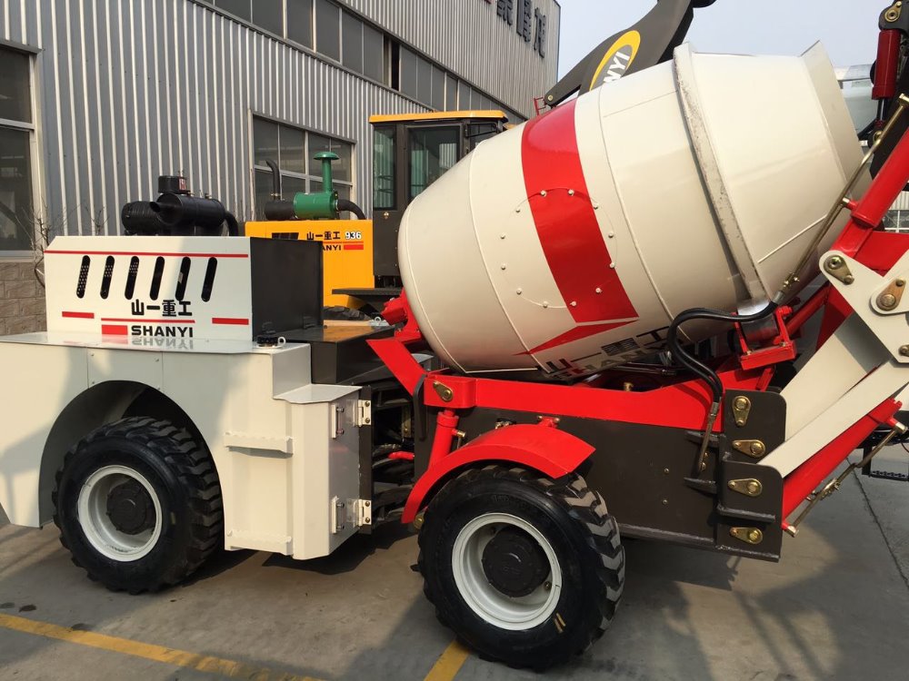 1.0 M3 Diesel Concrete Mixer 4x4 Mixer Self Propelled Self Loading
