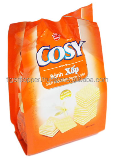 COSY WAFER CUBE STRAWBERRY CREAM BAG 120G