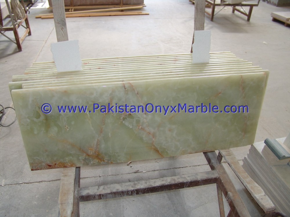 onyx-stair-steps-treads-risers-green-white-red-honey-multi-onyx-04.jpg