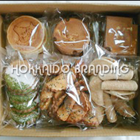 Nanbu Cracker with Sesame Seeds
