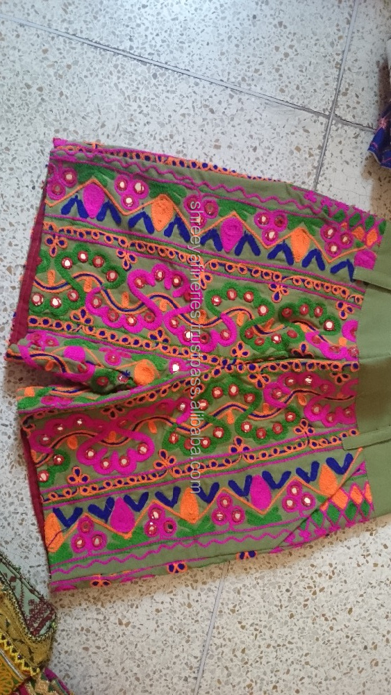 花のパターン刺繍布自由奔放に生きるのインドのジャラショーツ仕入れ・メーカー・工場