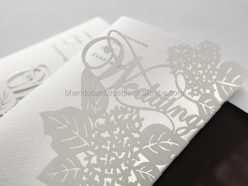 オリジナルカード白bhandsレーザーカット花bh5086結婚式の招待状のカード仕入れ・メーカー・工場