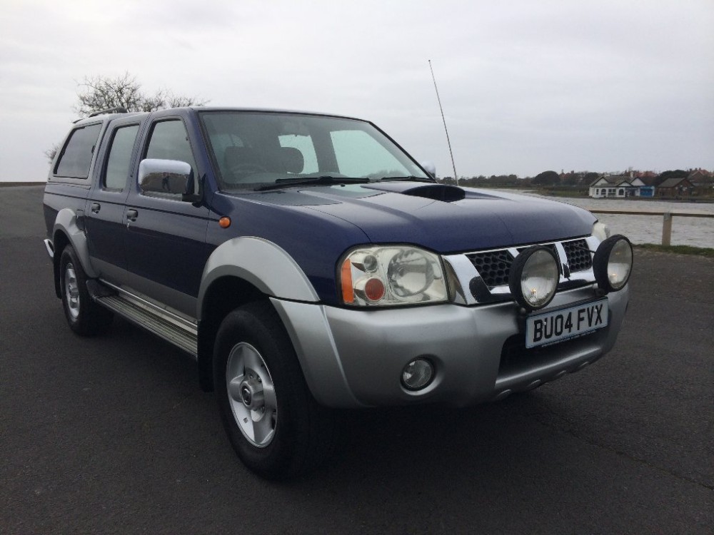 Nissan pickup 4x4 double cab #7