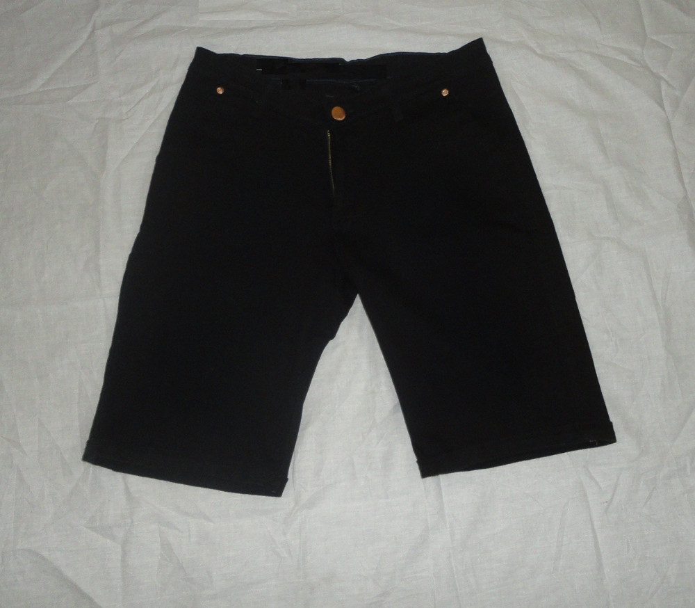 Bermuda on sale half pant