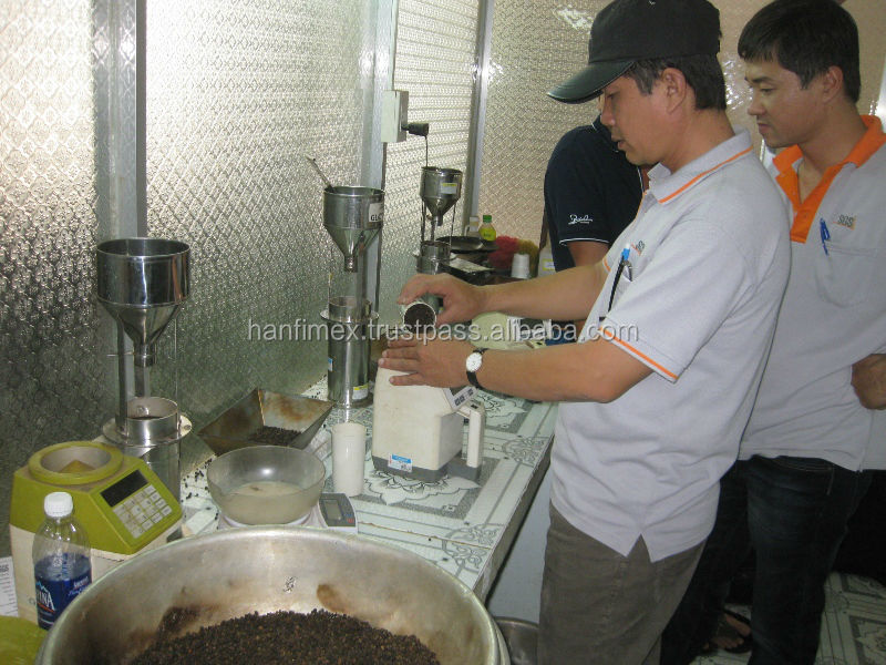 Black pepper Vietnam origin 570gr/l tested by SGS