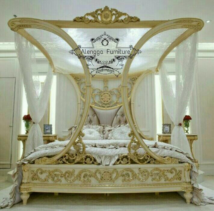 High Quality Classic Luxury Carved King Size Bed Furniture With Mosquito Net Stand Buy Carved Bed Mosquito Net Bed Luxury Bed Product On Alibaba Com